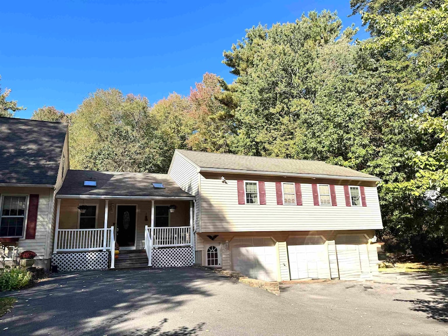 29 Cramer Hill Rd, MerriMacK, NH 03054 - photo 1