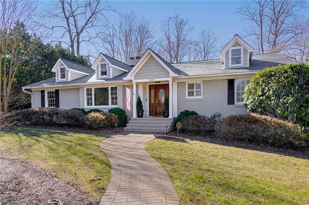 1207 Colonial Ave, Greensboro, NC 27408 - photo 1