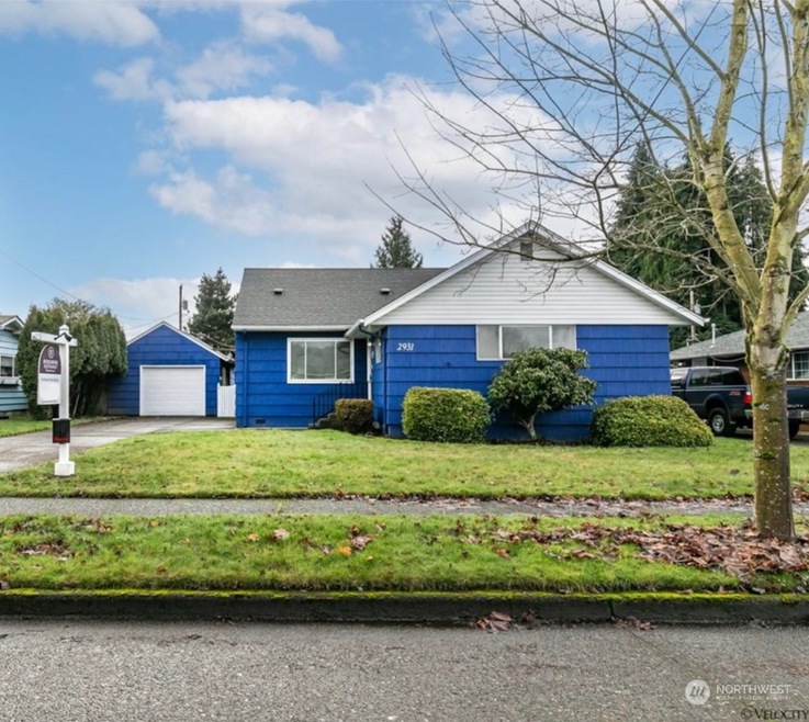 2931 Maple St, Longview, WA 98632 - photo 1