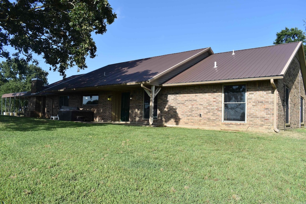 158 Clc Ln, Mena, AR 71953 - photo 1