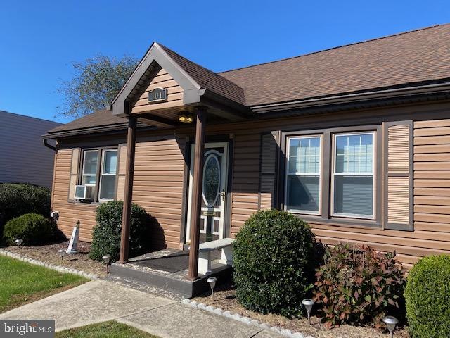 101 W Ruddle St, Coaldale, PA 18218 - photo 1