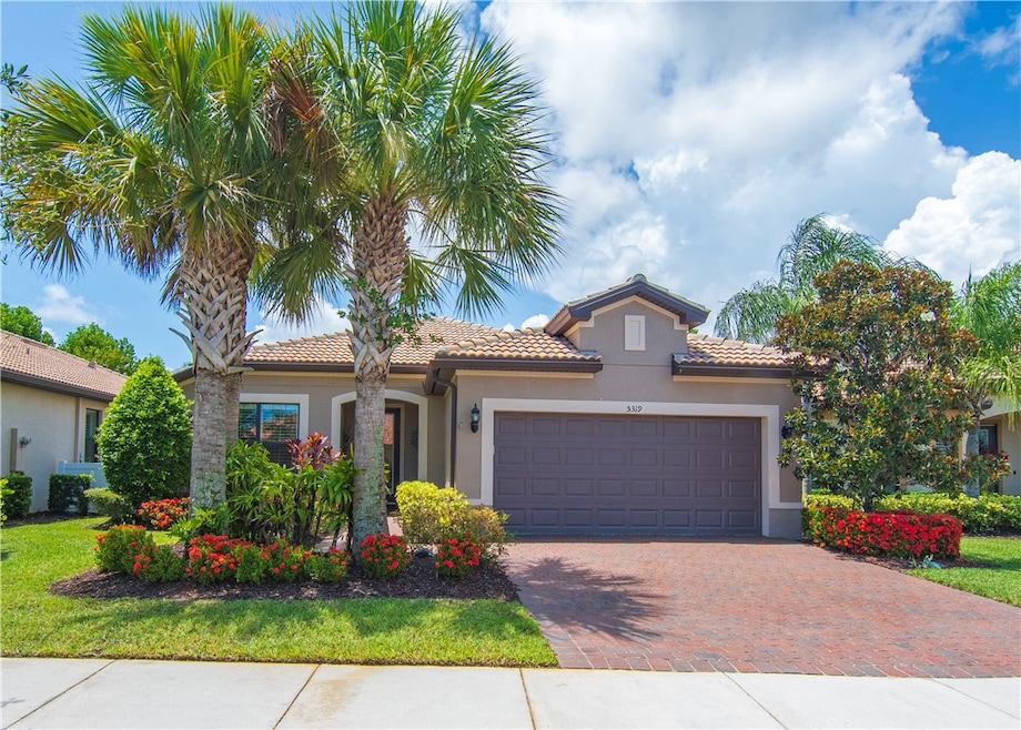 5319 Antigua Cir, Vero Beach, FL 32967 - photo 1