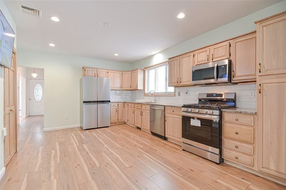 175 Flint Ave, Cranston, RI 02910 - photo 1