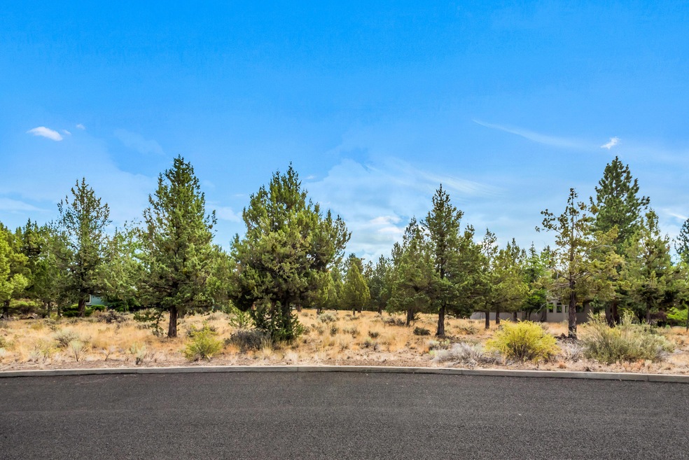 3050 NW Duffy Dr - 1