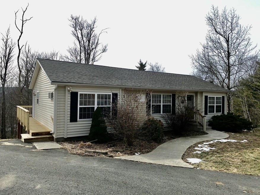 6 Sutter Ct, Hawley, PA 18428 - photo 1