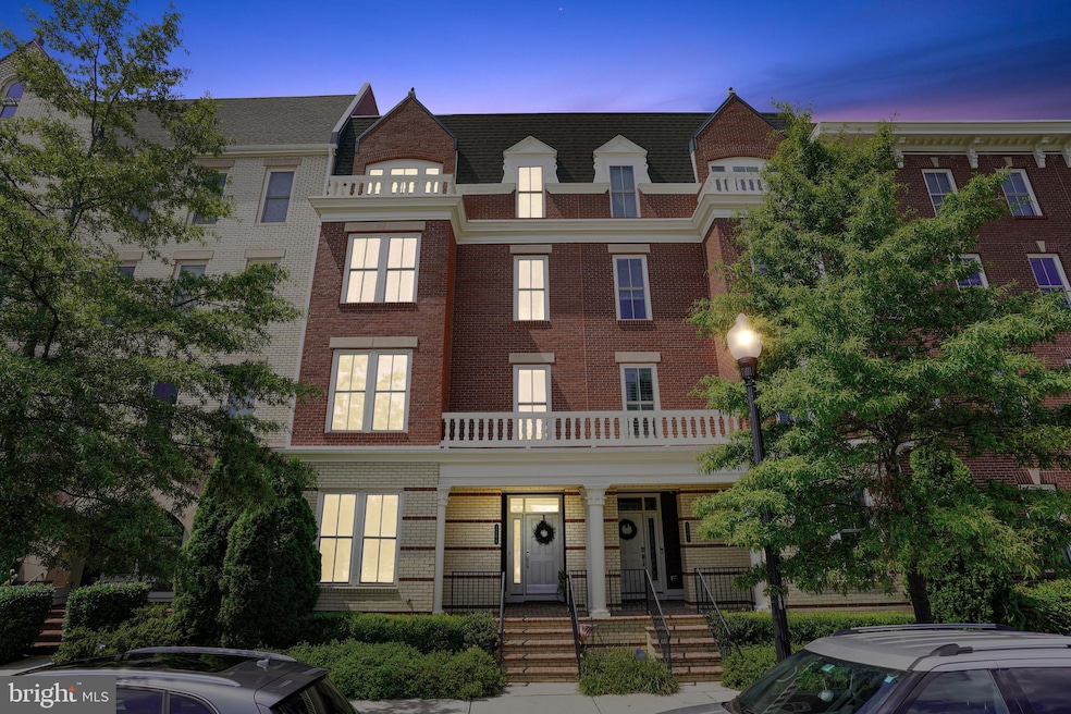 2404 Potomac Ave unit 101, Alexandria, VA 22301 - photo 1