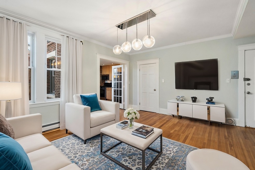 120 Lanark Rd unit 11, Brighton, MA 02135 - photo 1