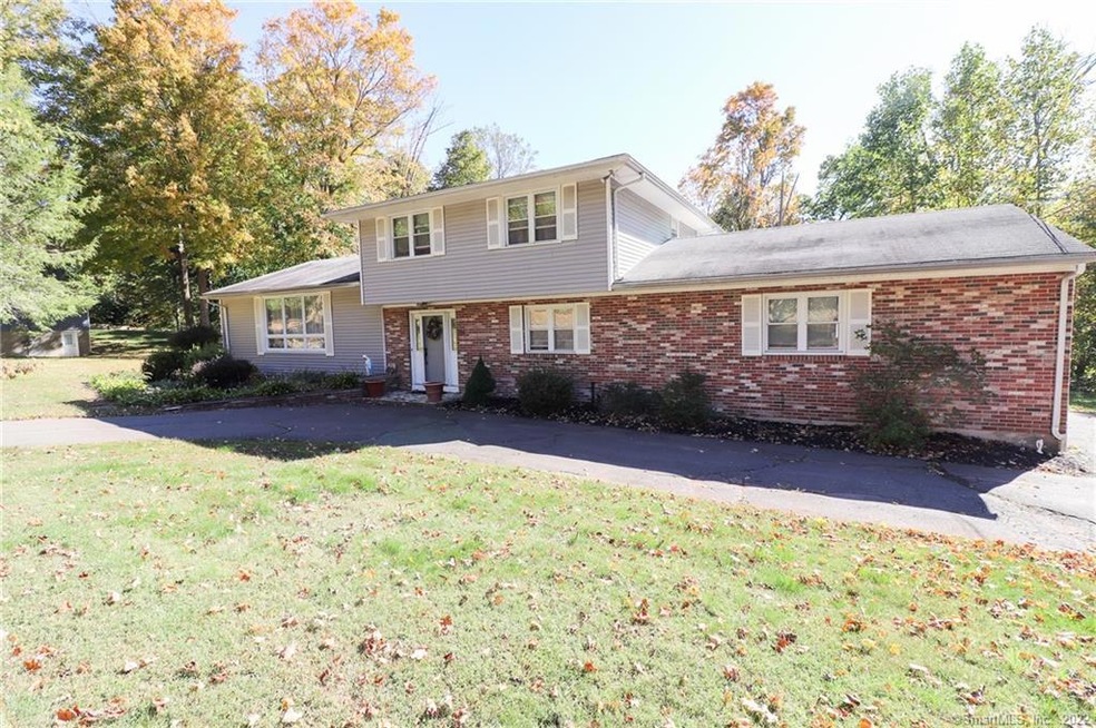 350 Brownstone Ridge, Meriden, CT 06451 - photo 1