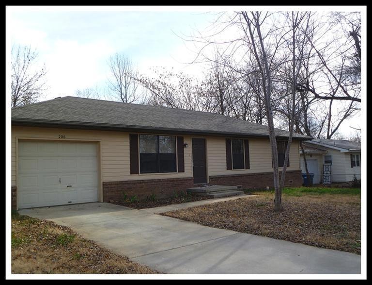 206 Prospect St, Nixa, MO 65714 - photo 1