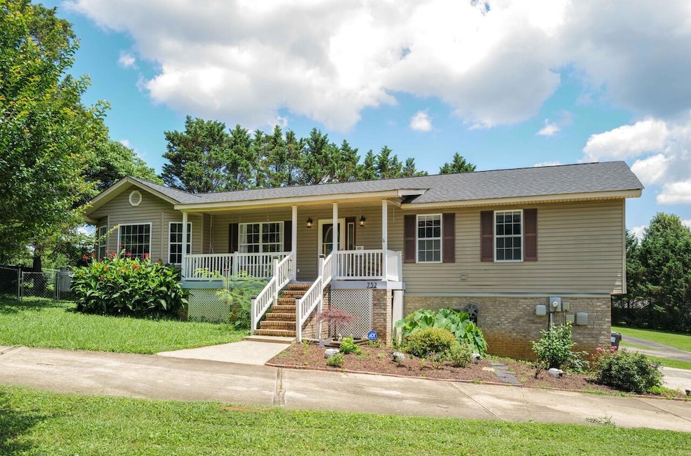 732 Salem Rd, Rossville, GA 30741 - photo 1