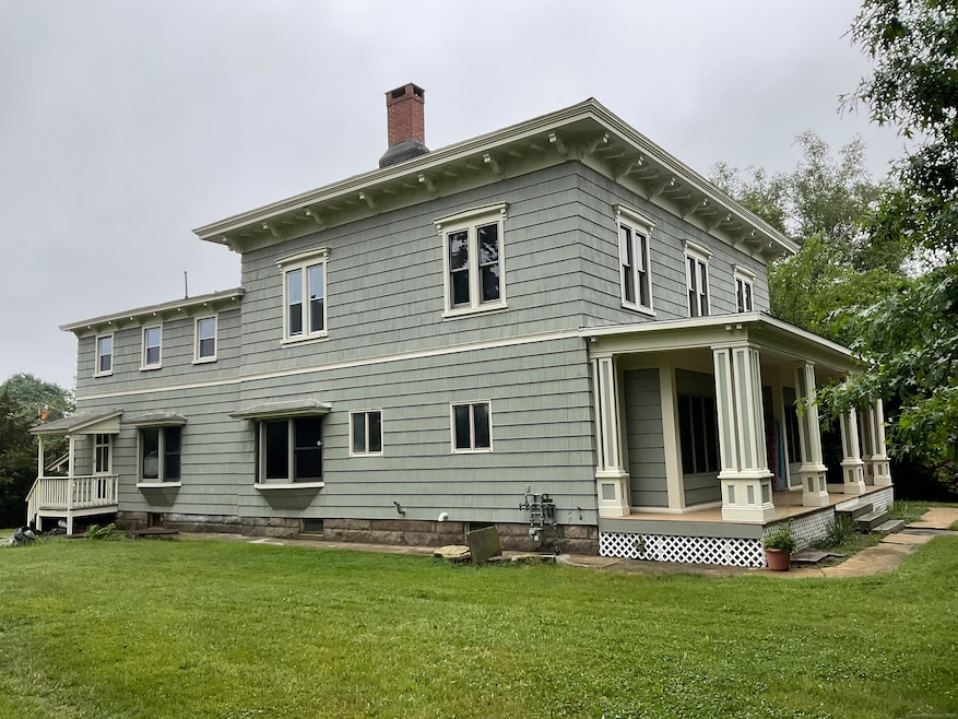 240 Ocean Ave, New London, CT 06320 - photo 1