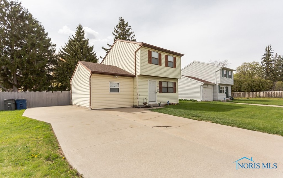 1017 Ranch Dr, Toledo, OH 43607 - photo 1