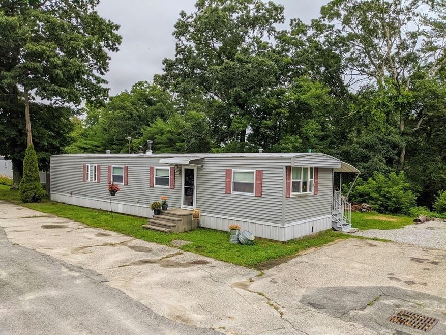 6 Holly Ln, Webster, MA 01570 - photo 1