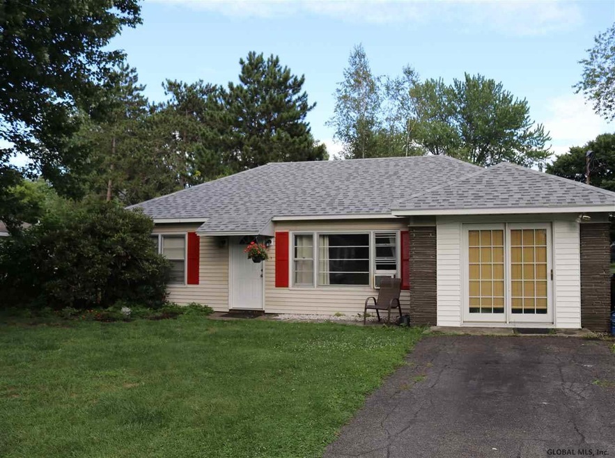 5 Weiser St, Glenmont, NY 12077 - photo 1