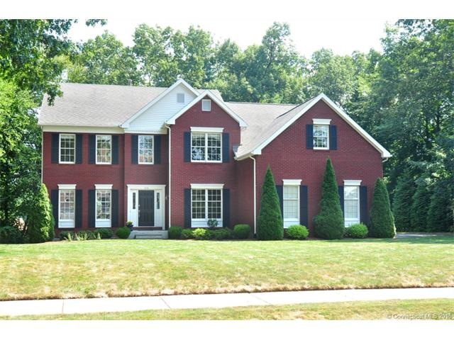 WELCOME TO 610 THOREAU CIRCLE