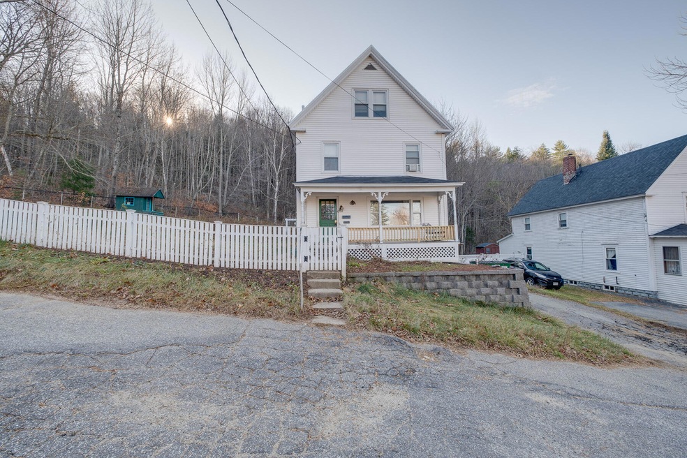 10 Walnut St_Rumford_34