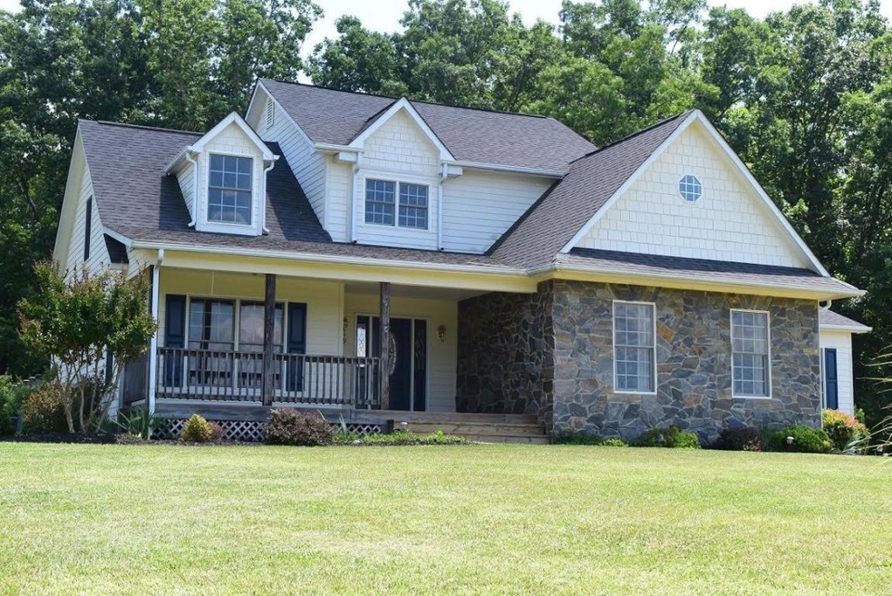 169 Sunset Pointe Dr