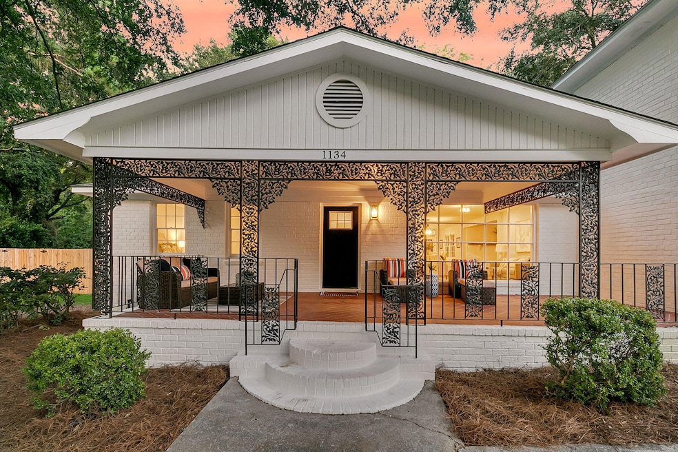 Sold $825,000 • Co-Listing Agent