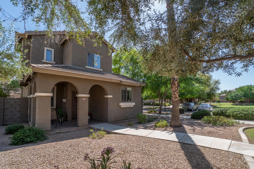 4 bed/3 bath Corner Lot