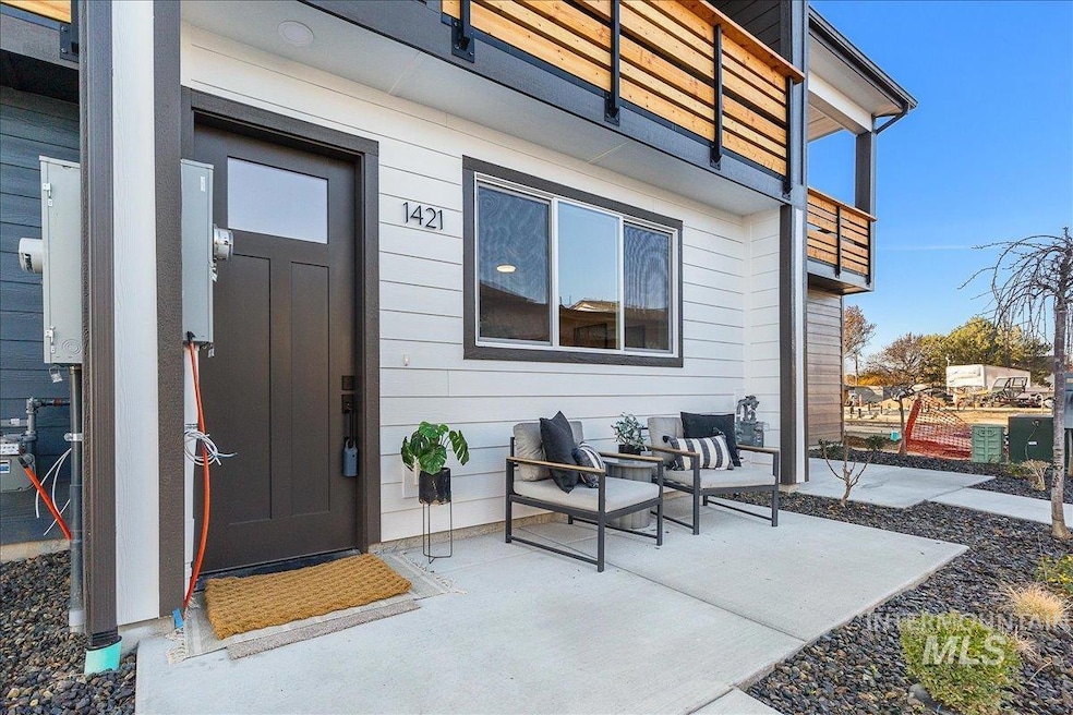 1439 N Bluffs Ridge Ln, Boise, ID 83704 - photo 1