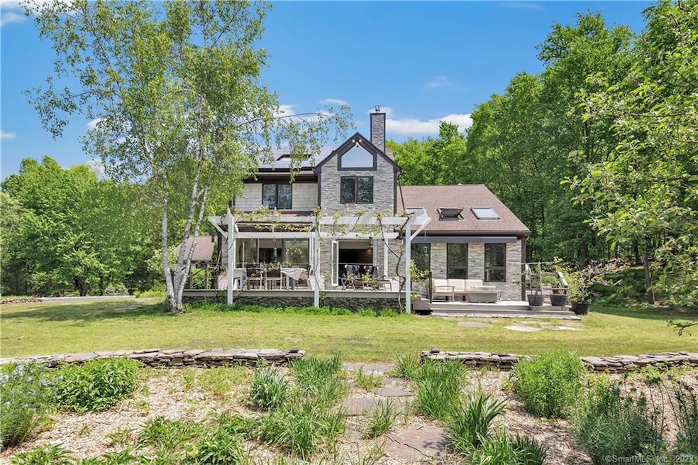 638 Judd Rd, Monroe, CT 06468 - photo 1