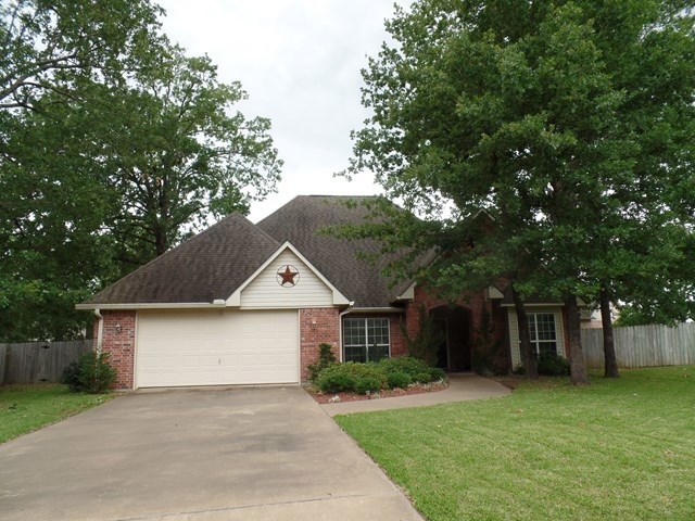 227 Remington Place, Lufkin, TX 75904 - photo 1