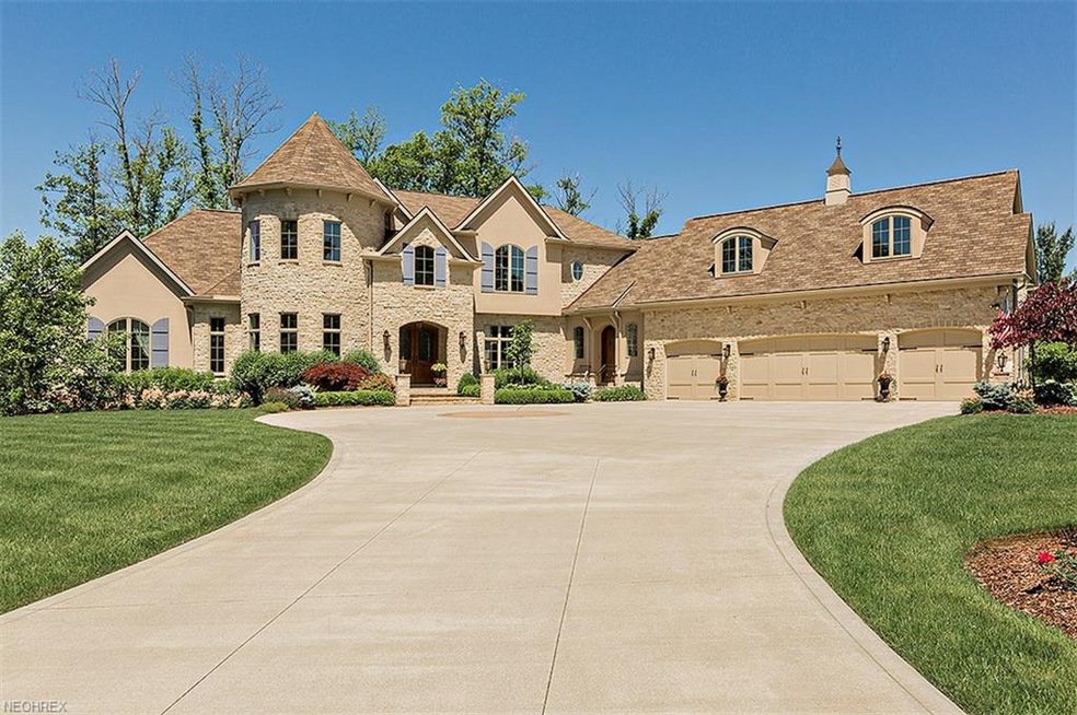 560 Bristol Dr, Aurora, OH 44202 - photo 1