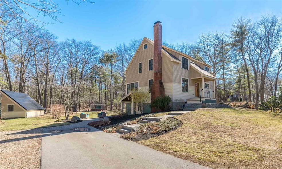 93 Walker Bungalow Rd, Portsmouth, NH 03801 - photo 1