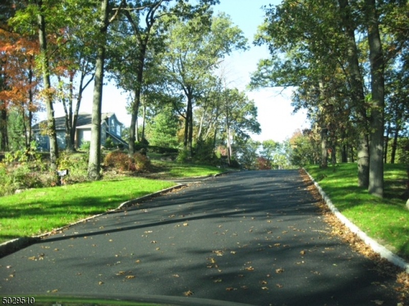 47 Highland Ave, Bloomingdale, NJ 07403 - photo 1