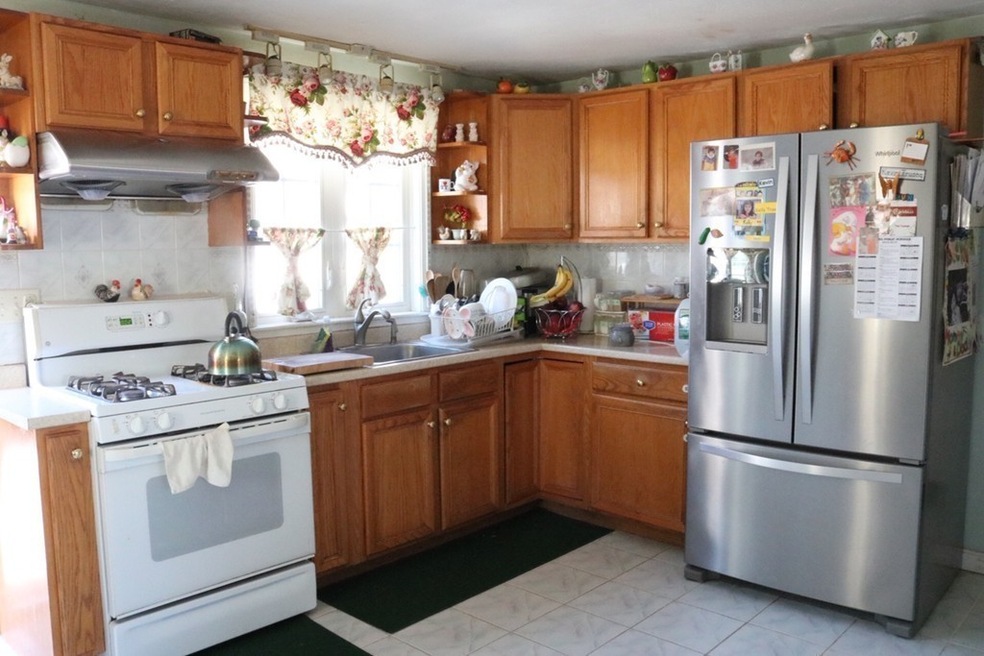 12 Union St unit A, Milford, MA 01757 - photo 1