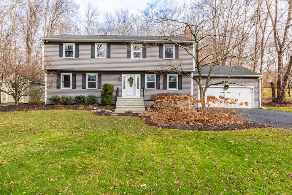 193 Putting Green Rd, Trumbull, CT 06611 - photo 1