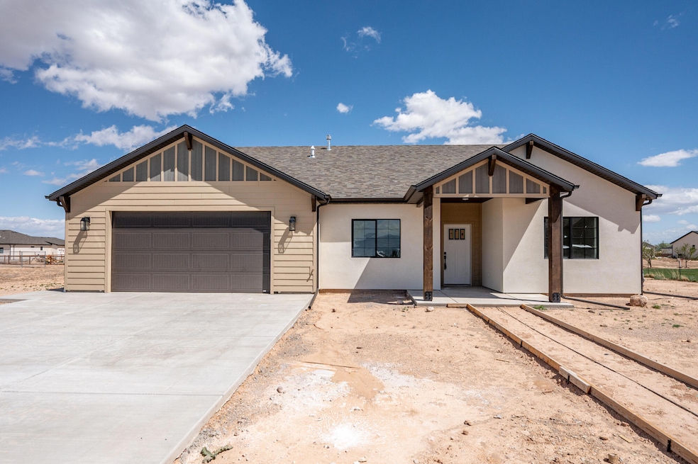 2422 W 4875 N-10