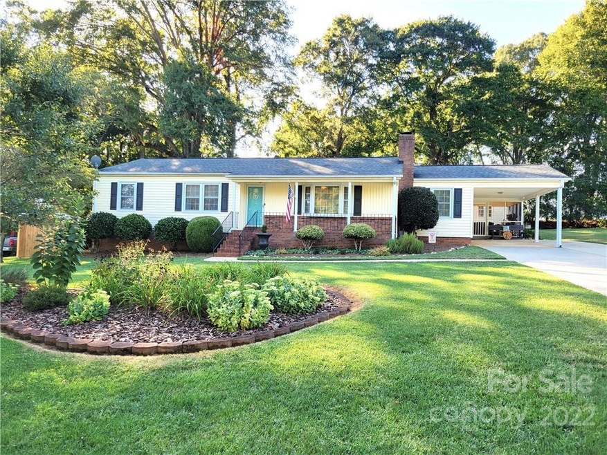 217 Hughey Dr, Gastonia, NC 28056 - photo 1