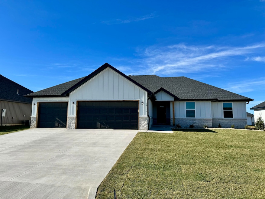 1233 S Antietam Rd, Republic, MO 65738 - photo 1