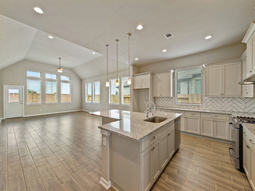 10750 Chinese Violet, Conroe, TX 77385 - photo 1