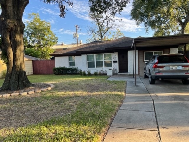 8565 Hiridge St, Houston, TX 77055 - photo 1