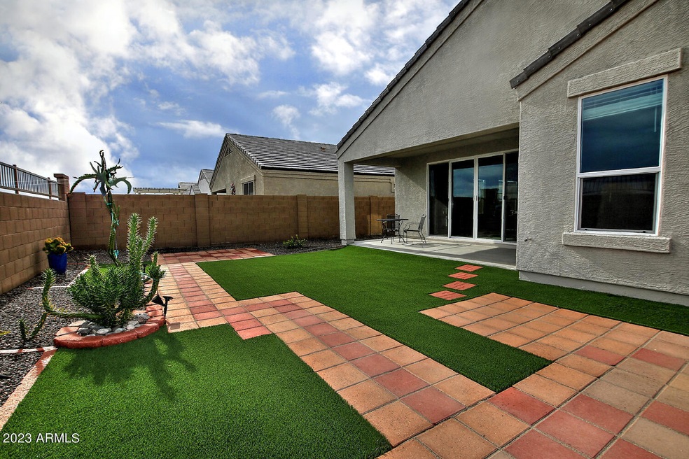 2613 N Camden Florence AZ-large-045-034-