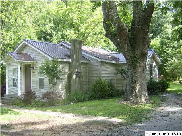 Great starter home.  Vinyl siding with a tin roof.