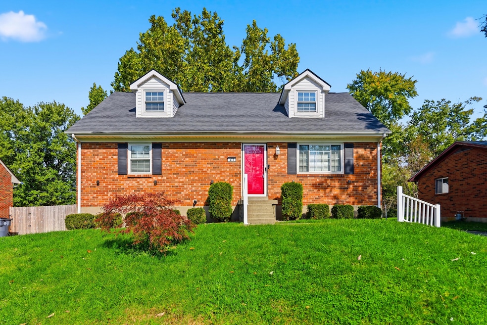 Pending $389,900 • Co-Listing Agent