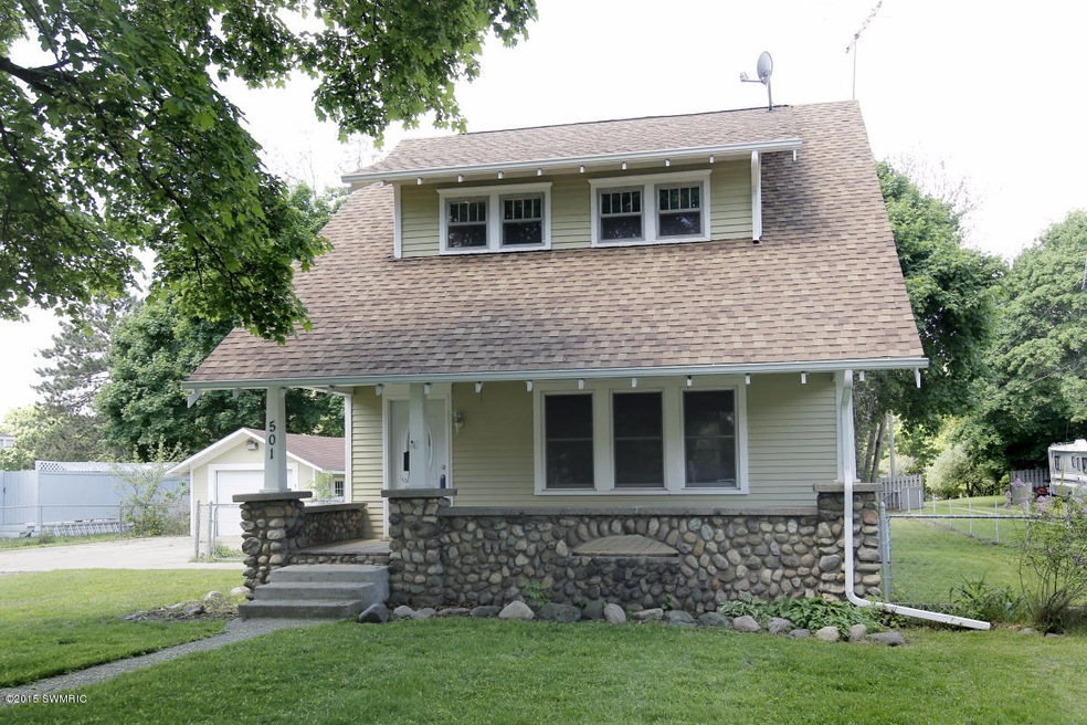 501 Linden-01