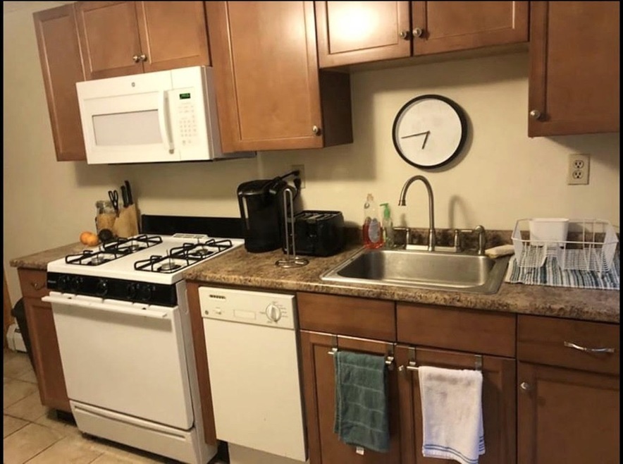 75 N Margin St unit 3, Boston, MA 02113 - photo 1