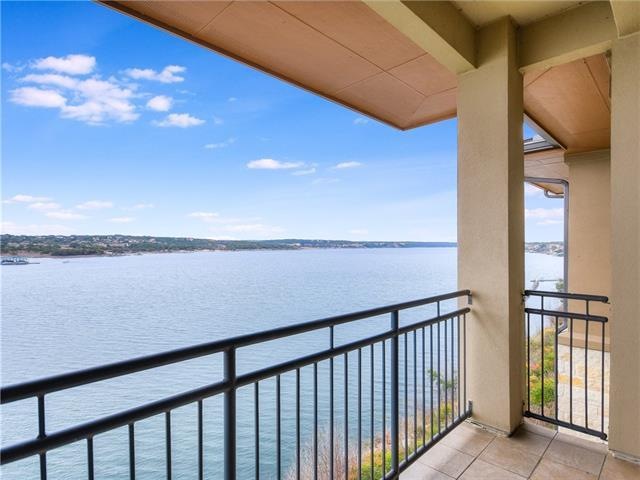 Enjoy breathtaking main body Lake Travis views fro