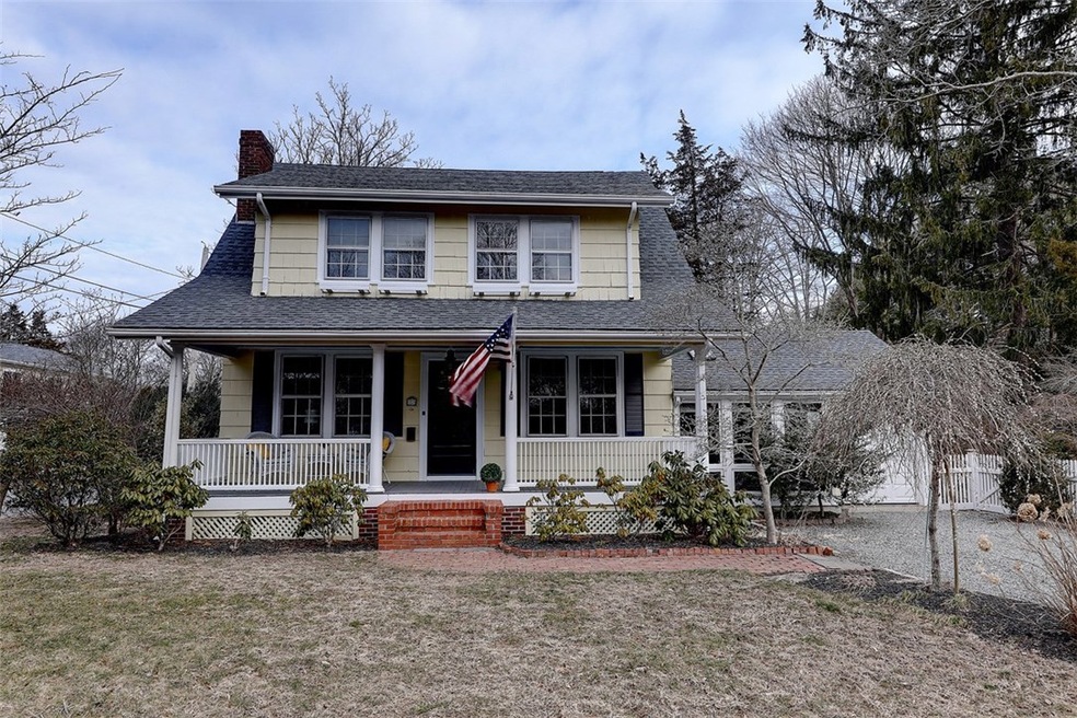17 Chachapacasset Rd, Barrington, RI 02806 - photo 1