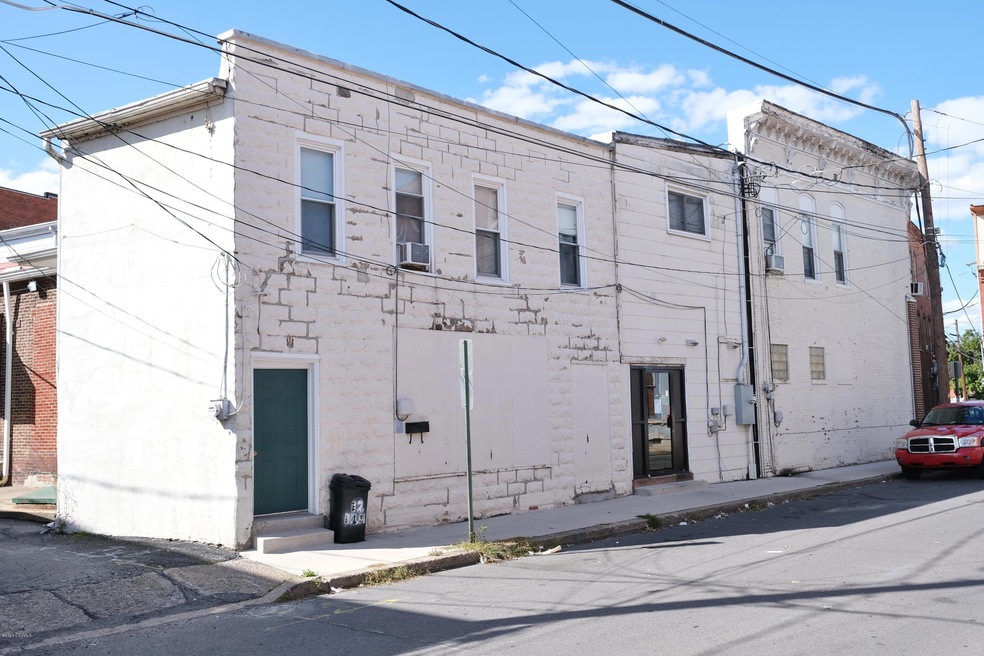 12 Elm St, Milton, PA 17847 - photo 1