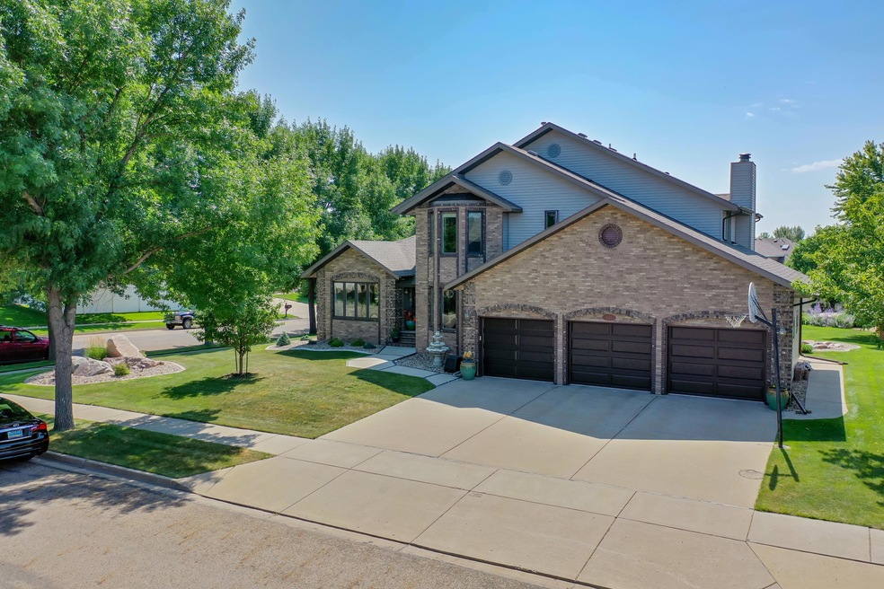 631 Aspen Ave-3