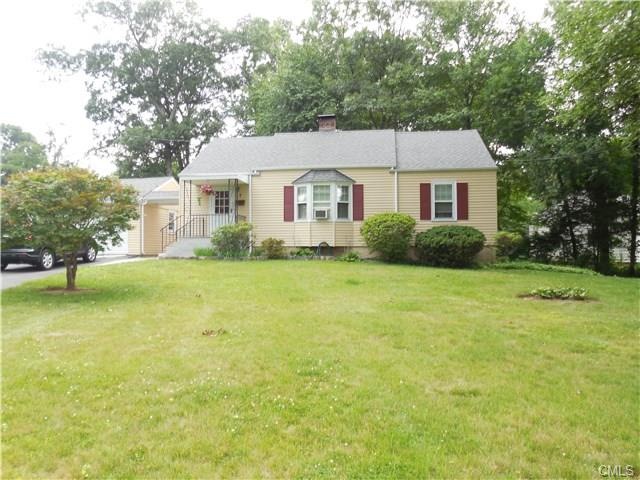 Welcome to 7 Meadowpark Avenue S