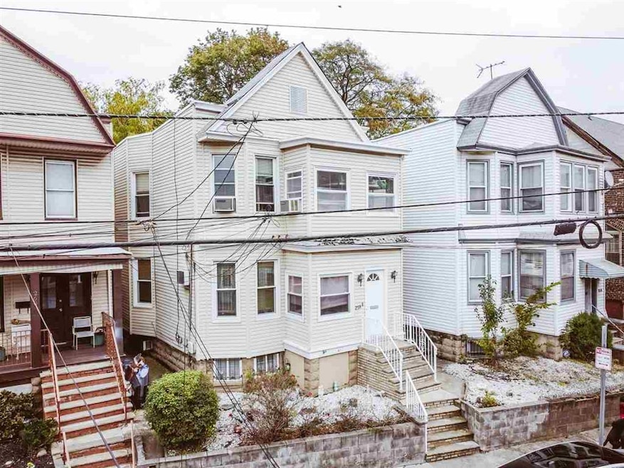258 Pearsall Ave, Jersey City, NJ 07305 - photo 1