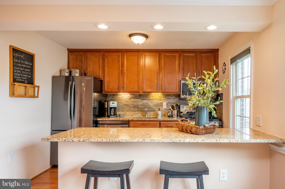 6726 W Wakefield Dr unit C2, Alexandria, VA 22307 - photo 1