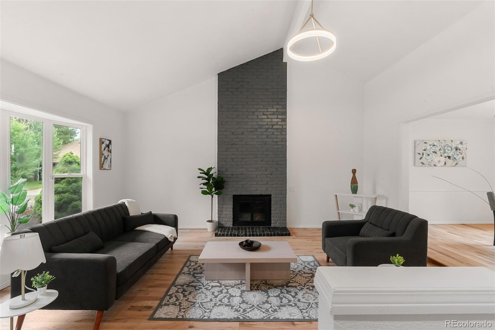 12671 E Bates Cir, Aurora, CO 80014 - photo 1