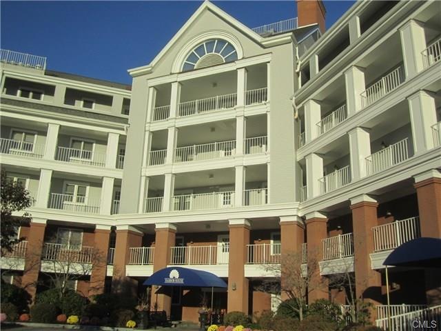43 Harbor St unit 201, Stamford, CT 06902 - photo 1